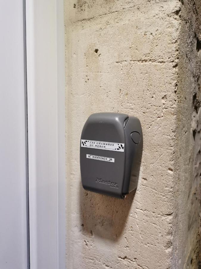 Les Chambres Du Heron Chevillon  Esterno foto